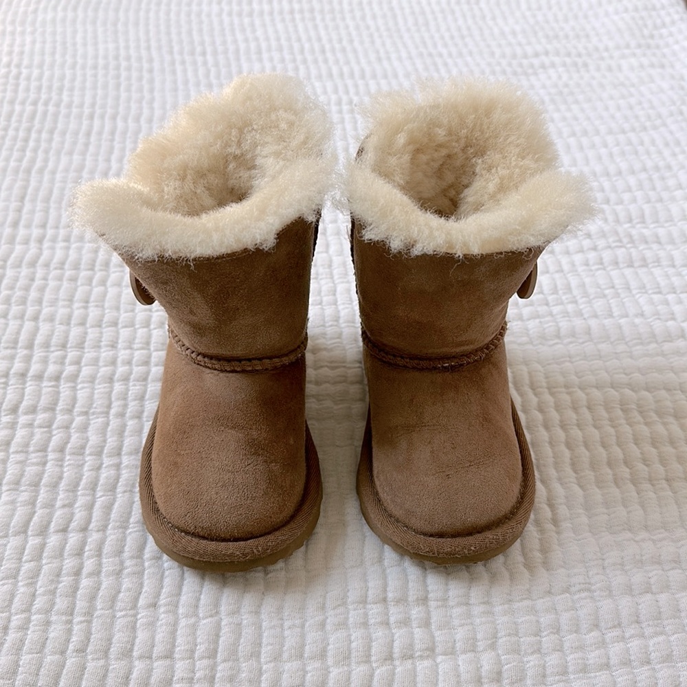 UGG boots Toddler Size 6